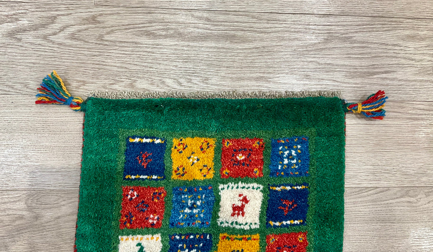 ギャッベ 43cm x 41cm Z1908