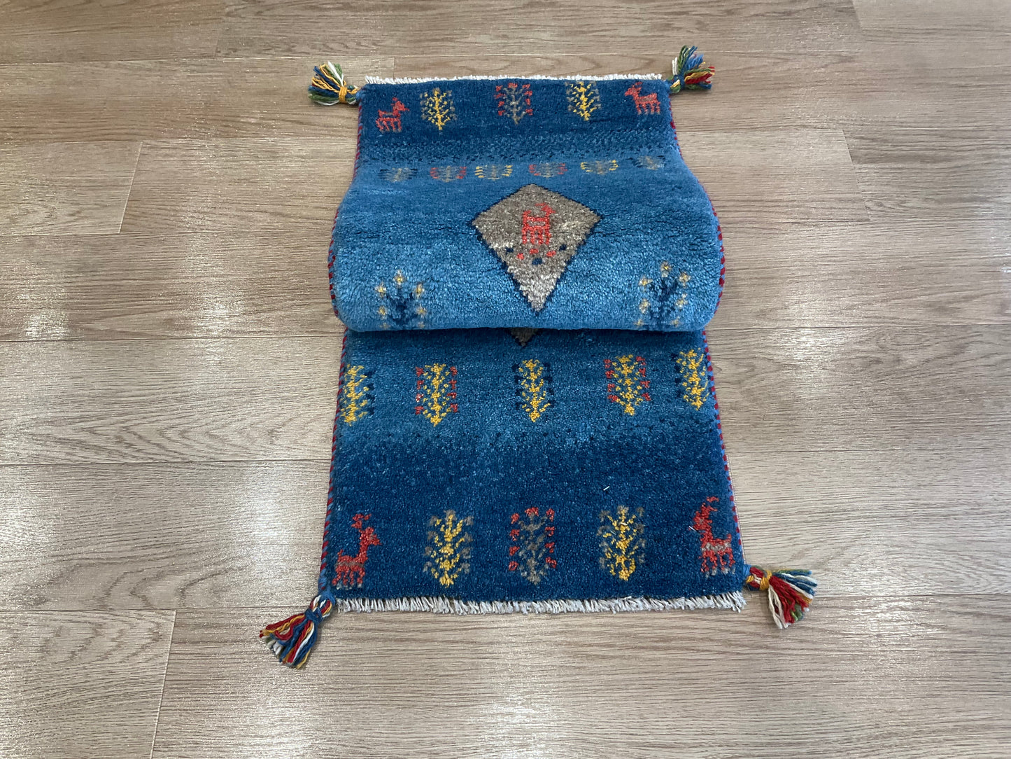 ギャッベ  115cm x 40cm RD9686