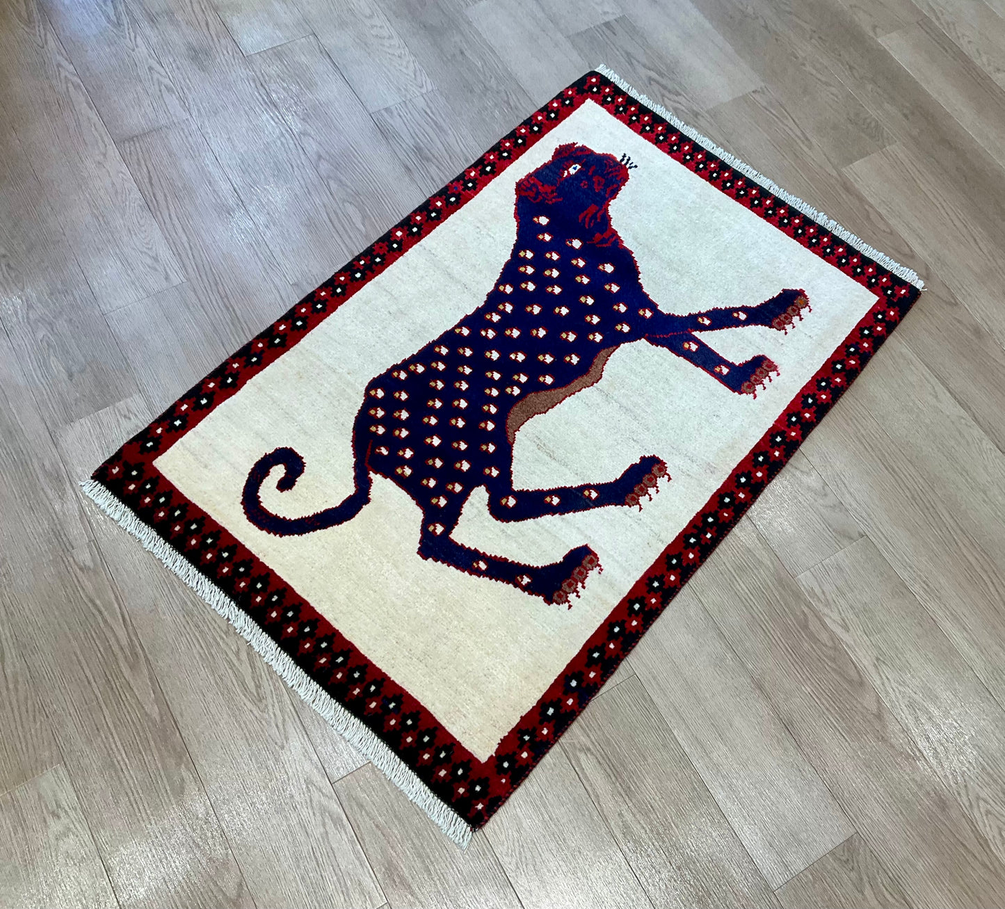 ギャッベ アマレバフト 125cm x 85cm RJ12679