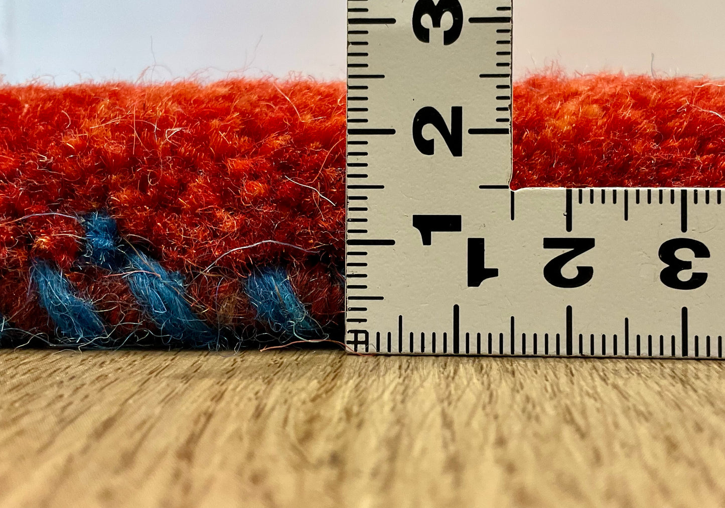 ギャッベ 41cm x 43cm Z2062