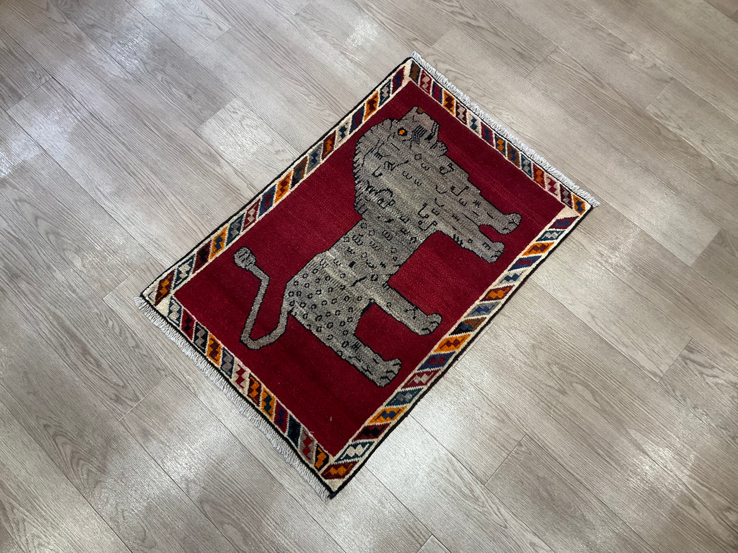 シラーズ 97cm x 65cm RJ13543