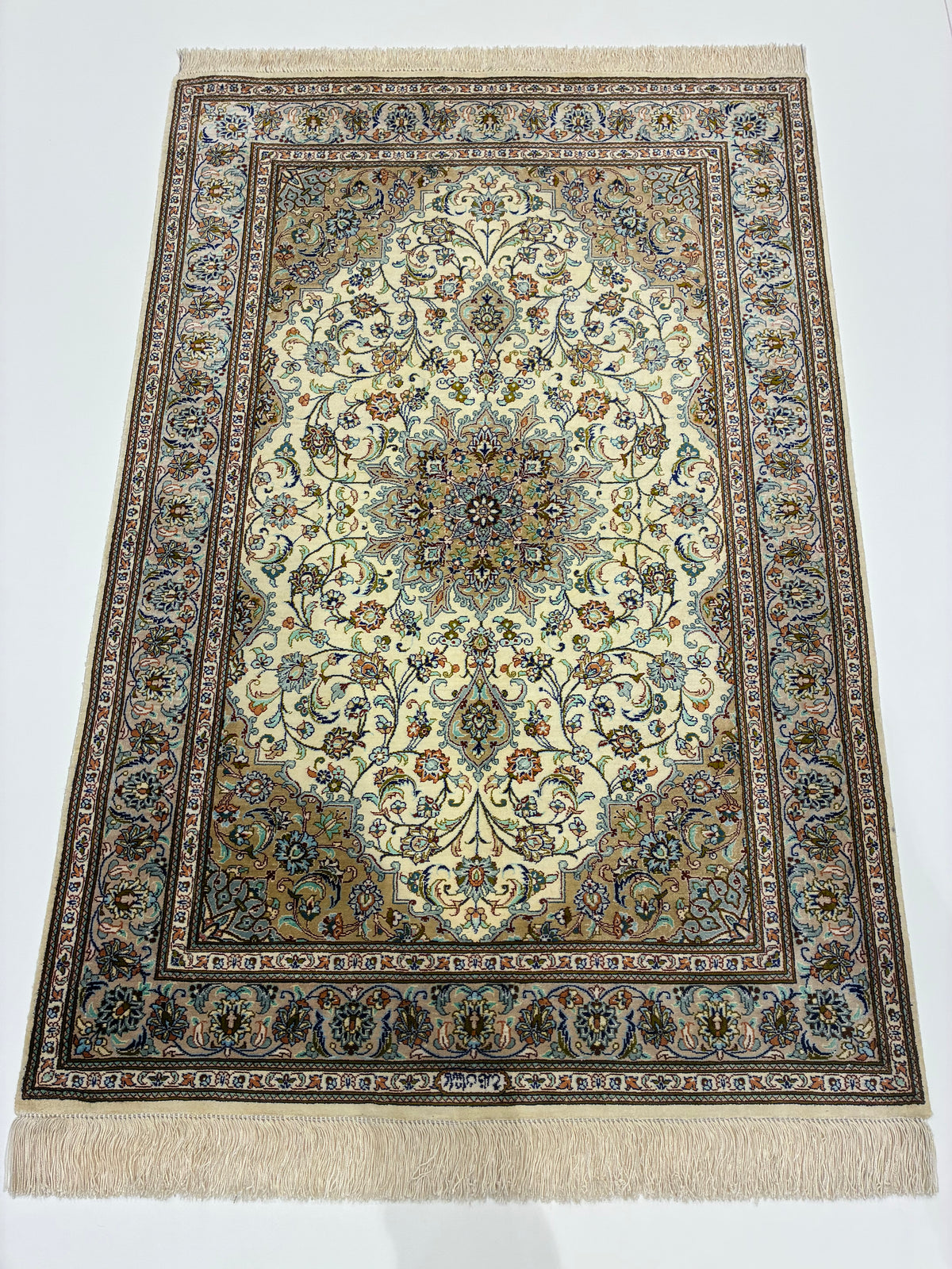 【千葉店】カシャーンシルク ファッラー工房 118cm x 79cm PS655