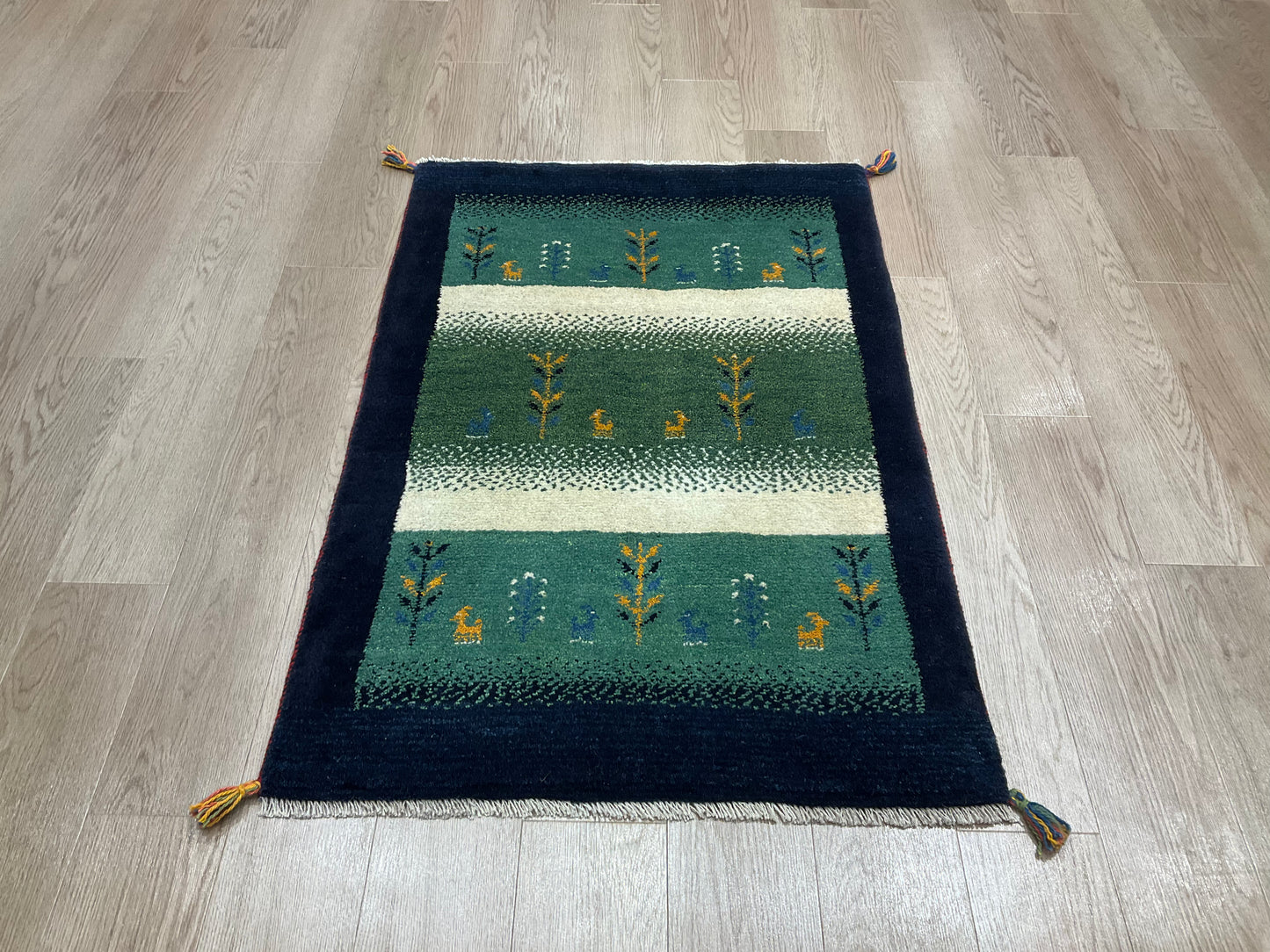 ギャッベ 120cm x 80cm RJ9883