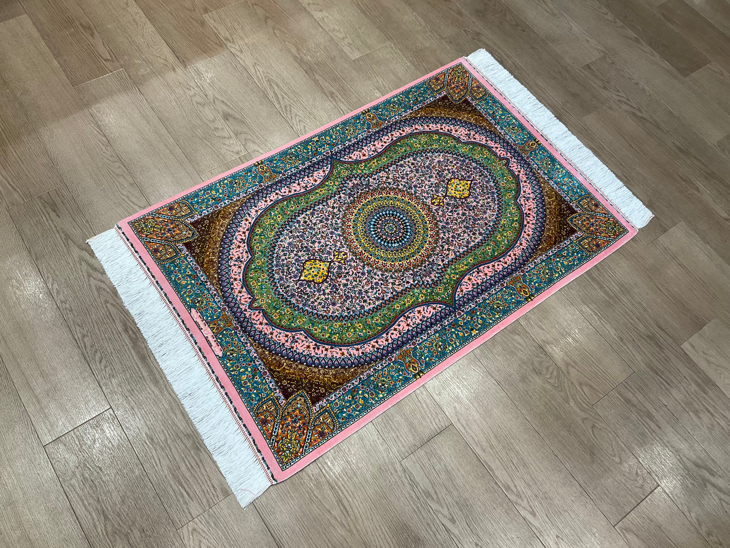 ペルシャンシルク 120cm x 80cm PS11797