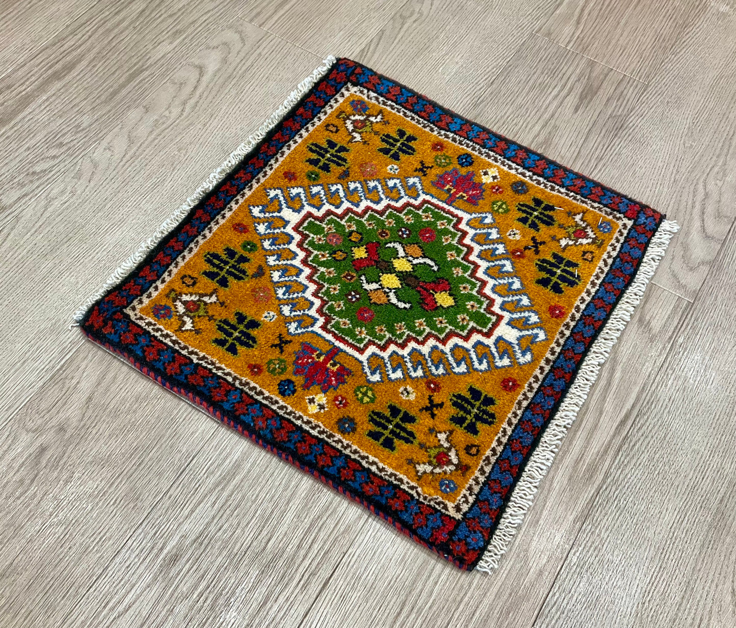 ヤラメ 40cm x 40cm PS12076