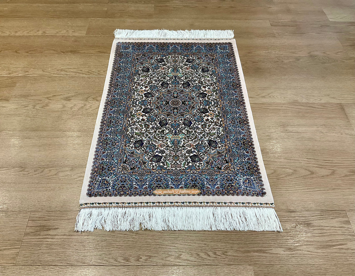 ペルシャンシルク 90cm x 60cm PS10846