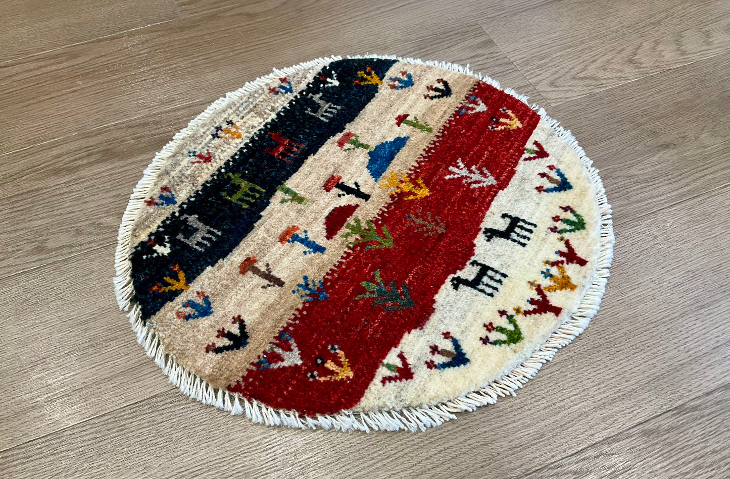 ギャッベ アマレバフト 40cm x 39cm AJ23585