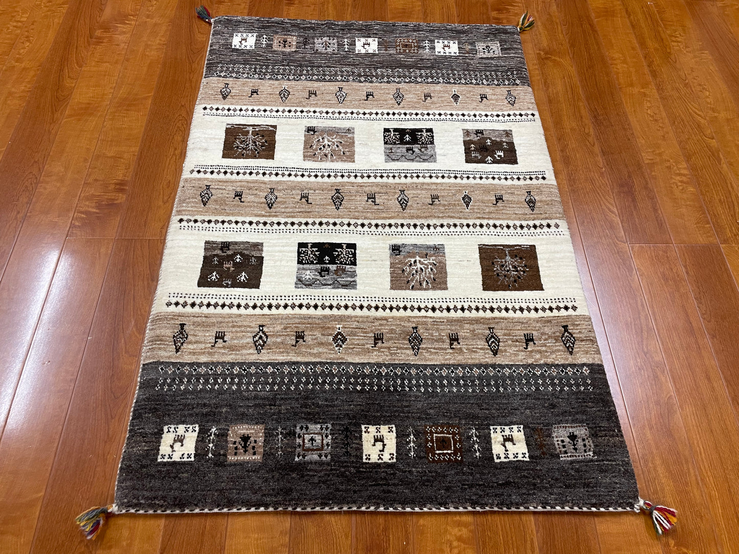 【オンライン限定】カシュクリギャッベ 130cm x 87cm RD13607