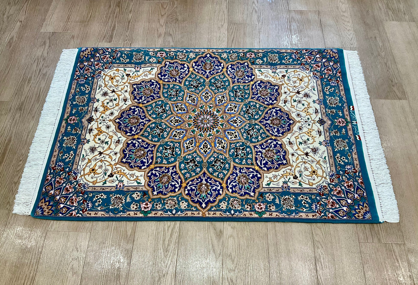 イスファハン ラフィー工房 123cm x 85cm PS4774