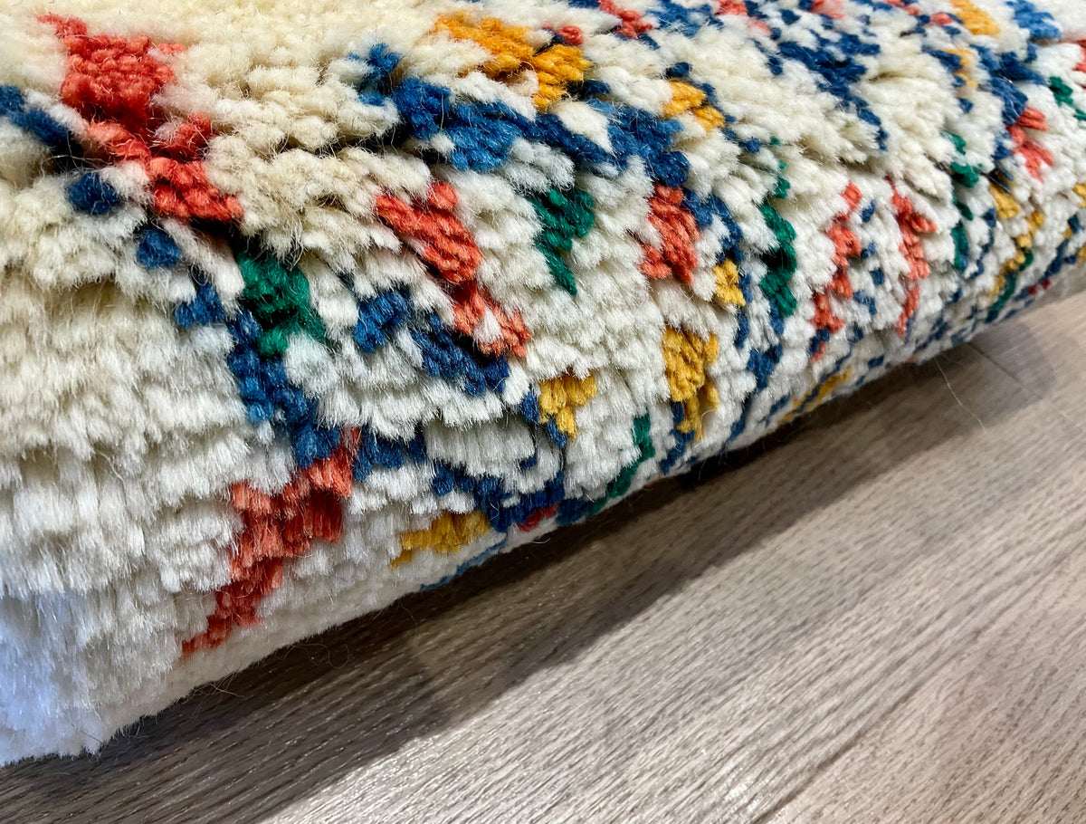 【福岡店】ギャッベ 42cm x 41cm Z3685