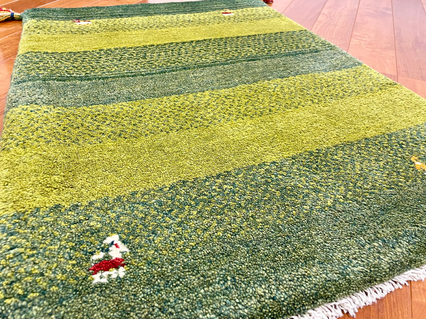 【オンライン限定】ギャッベ 88cm x 65cm RD10568
