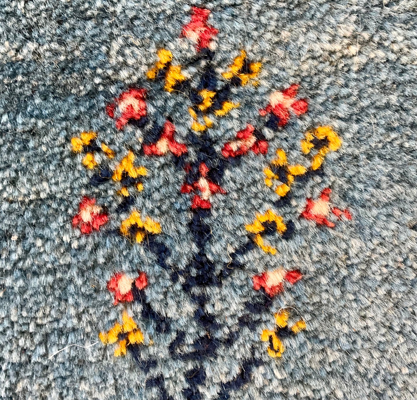 ギャッベ 44cm x 42cm T8867