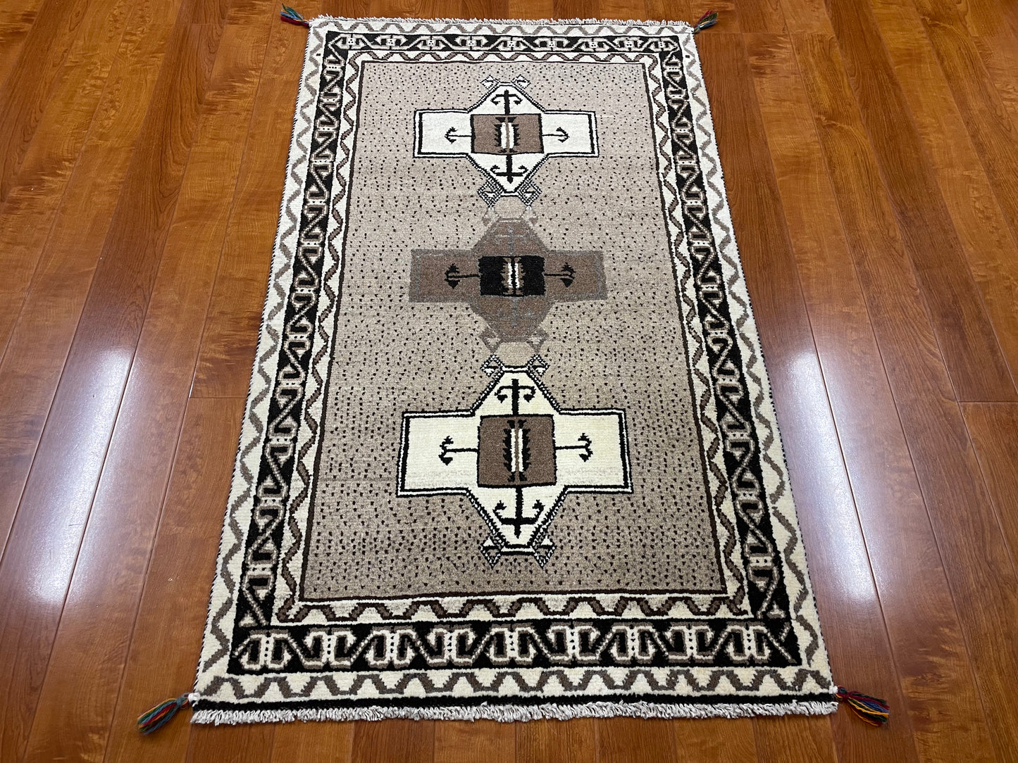 【オンライン限定】ギャッベ アマレバフト 140cm x 82cm RJ12418