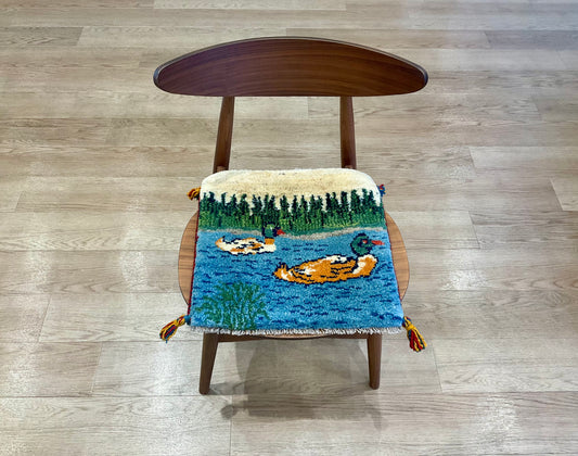 ギャッベ 43cm x 42cm T8346