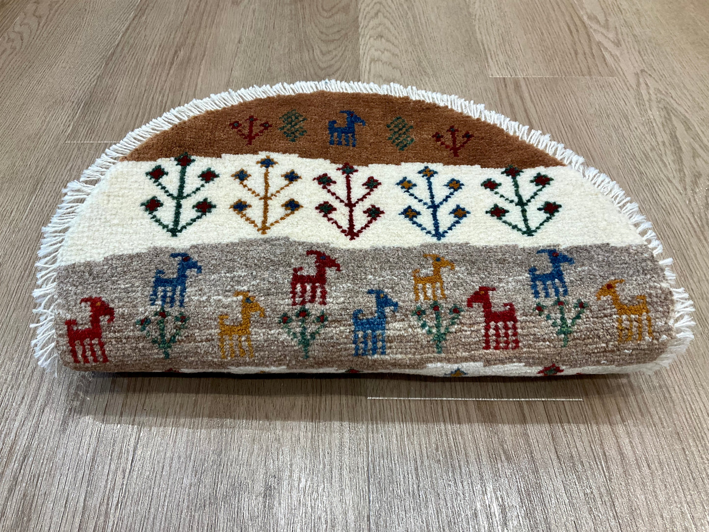 ギャッベ アマレバフト 40cm x 40cm AJ23537