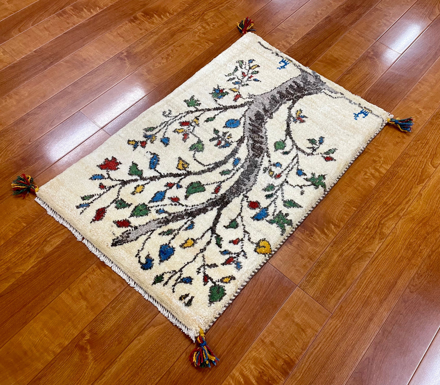 【オンライン限定】ギャッベ 88cm x 58cm RJ13801