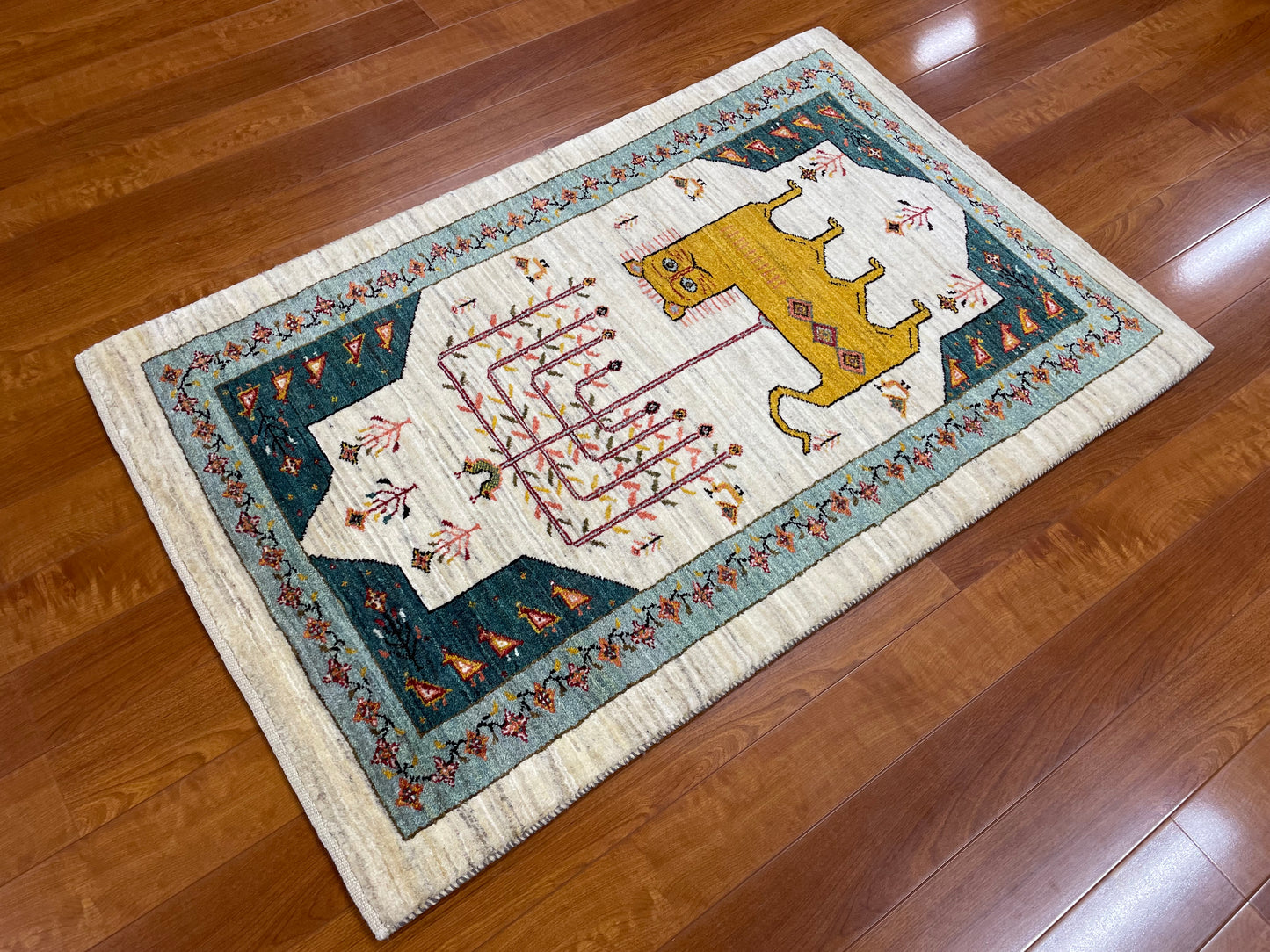 【オンライン限定】カシュクリギャッベ 125cm x 81cm RJ17288