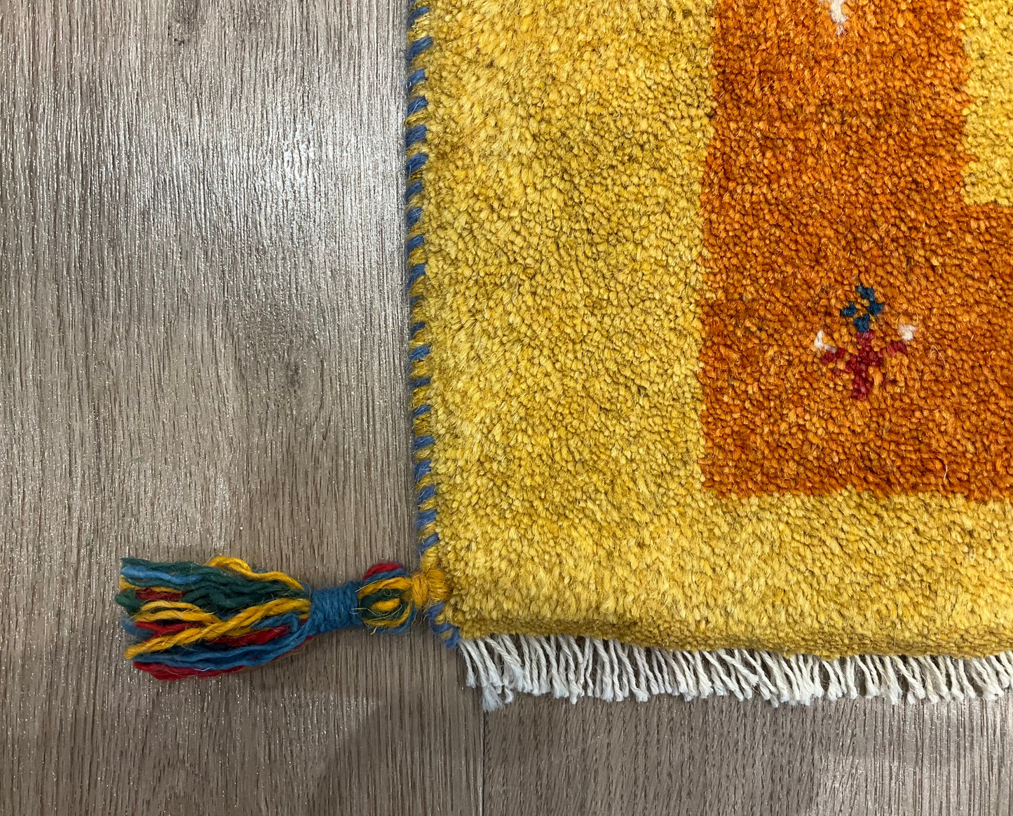 ギャッベ 120cm x 83cm RJ10415