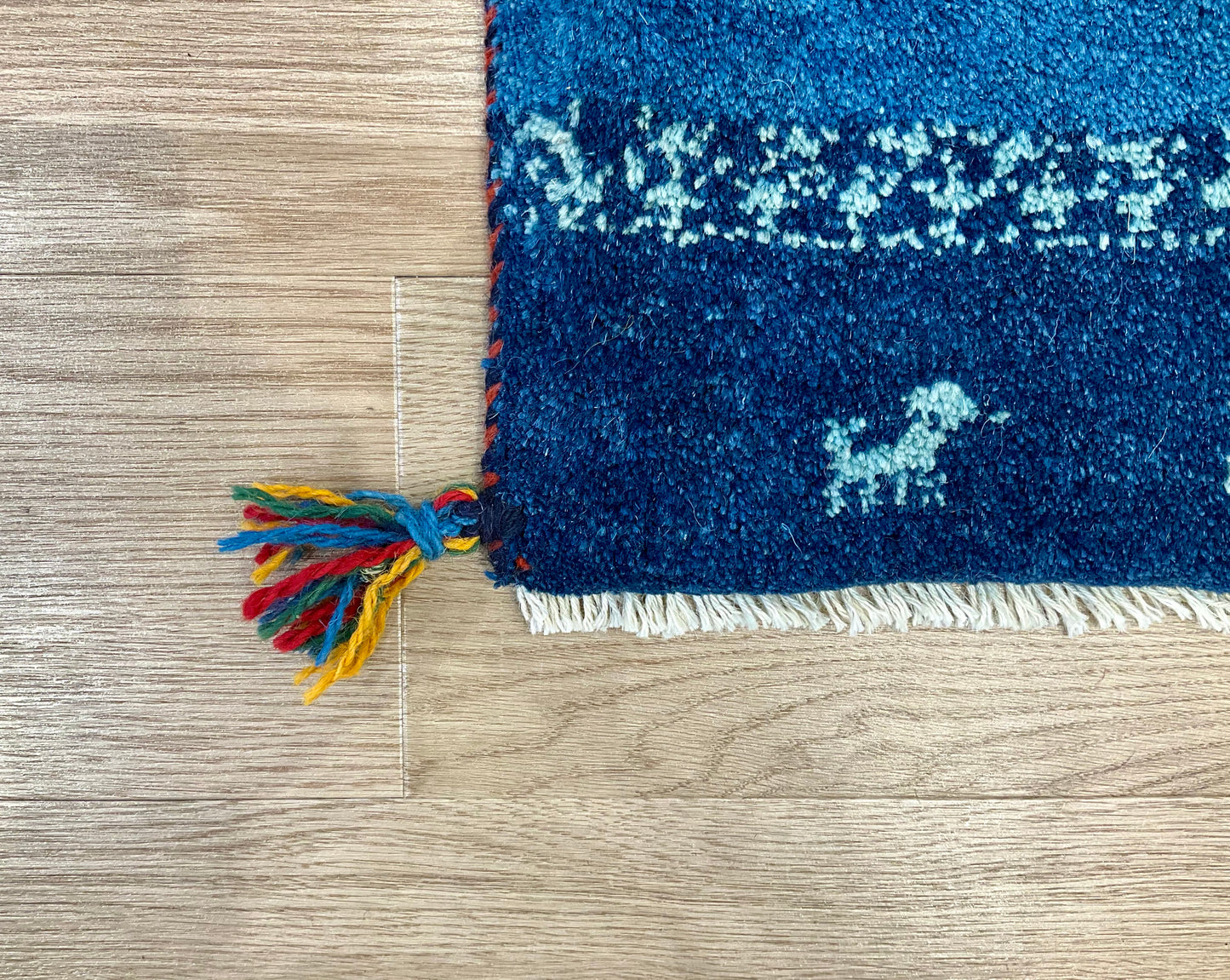 ギャッベ 42cm x 40cm T9987