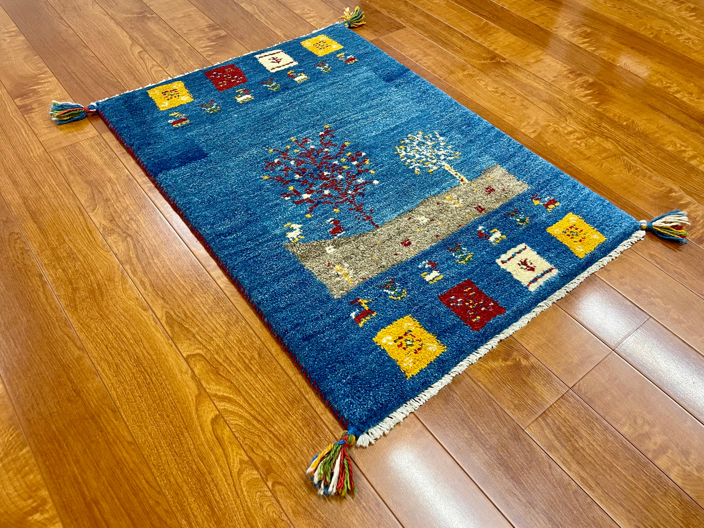 【オンライン限定】ギャッベ 90cm x 63cm BT9304