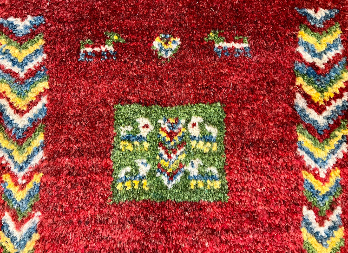 ギャッベ 40cm x 40cm Z486