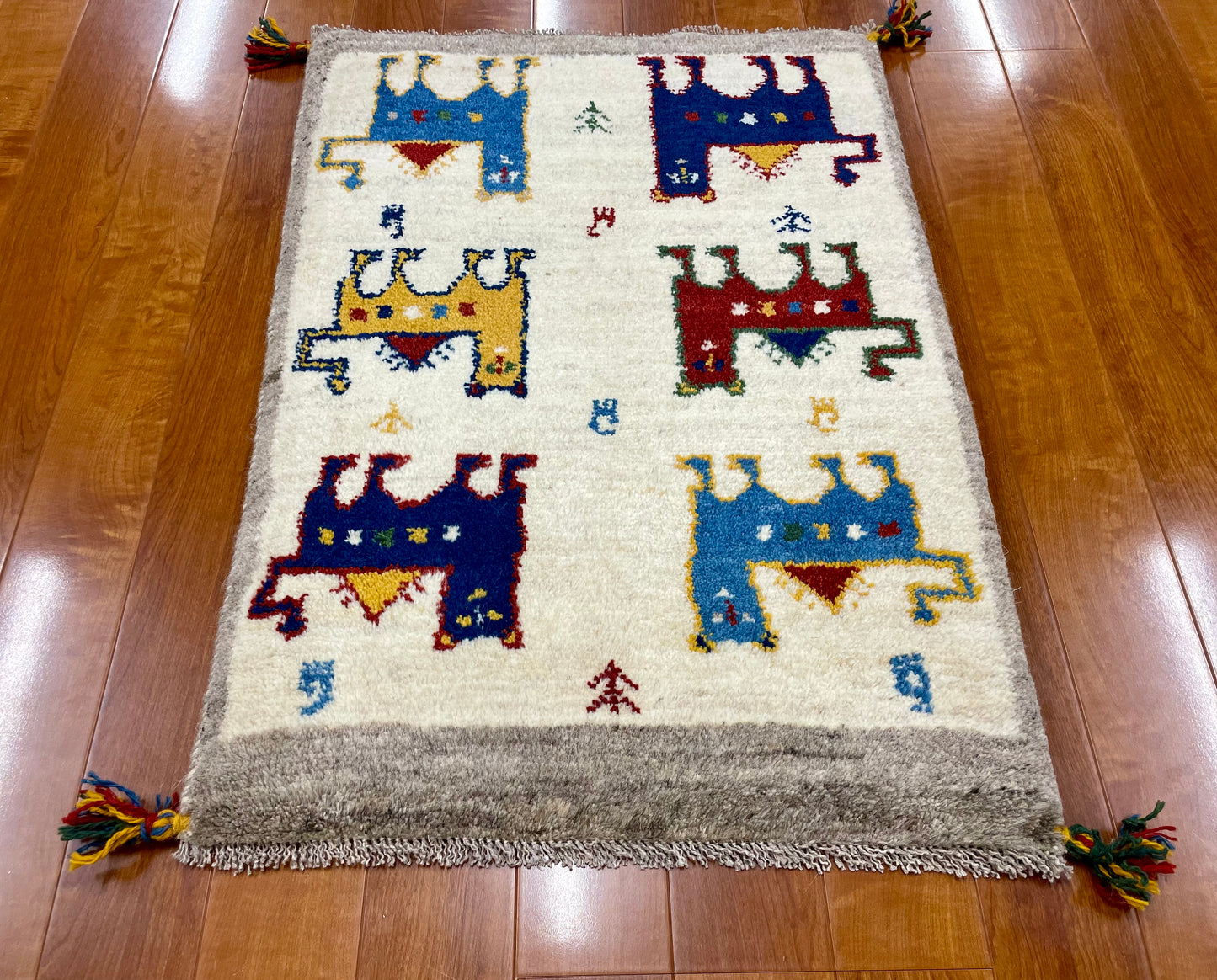 【オンライン限定】ギャッベ 85cm x 62cm RJ13465