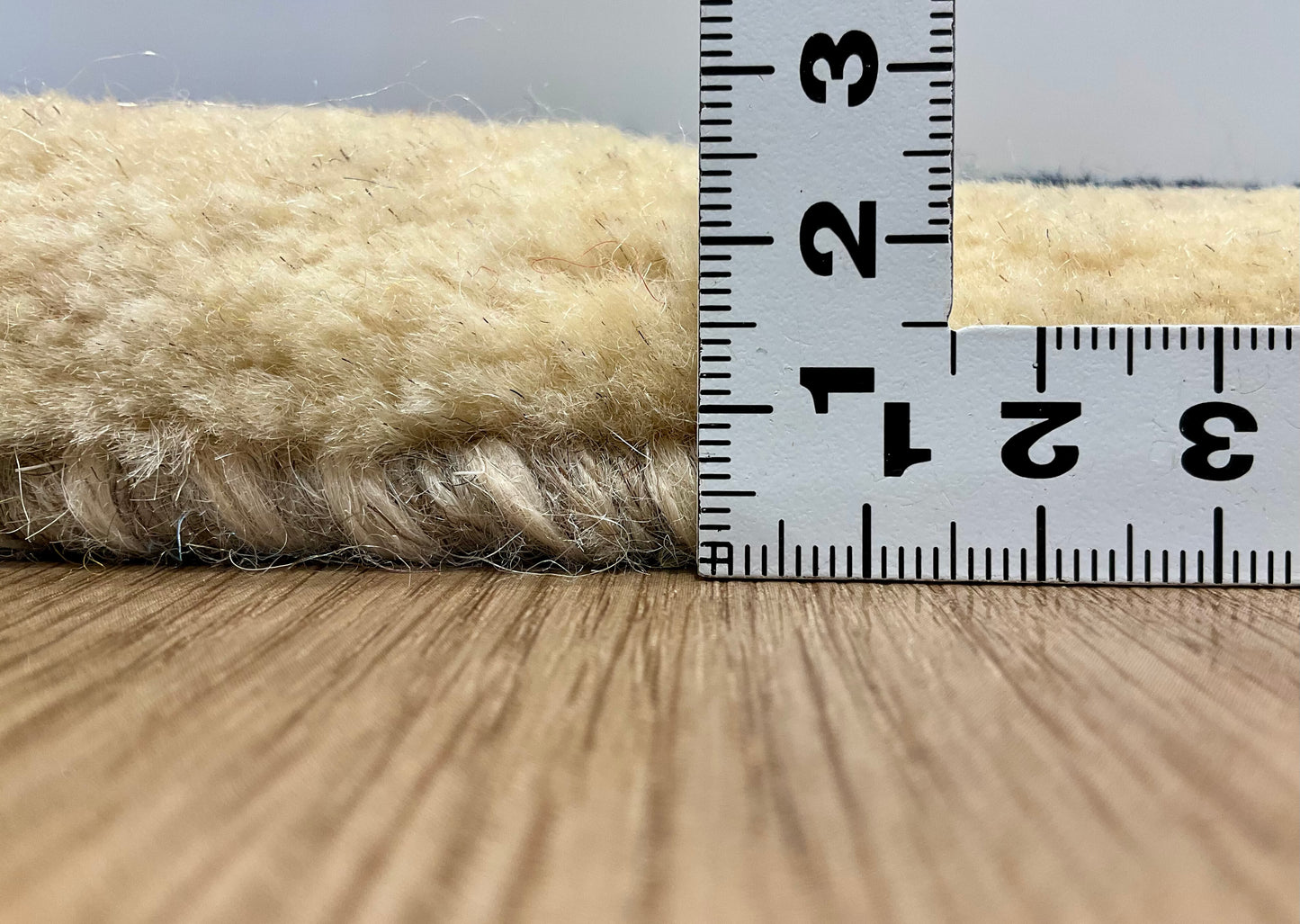 ギャッベ 42cm x 39cm Z1282