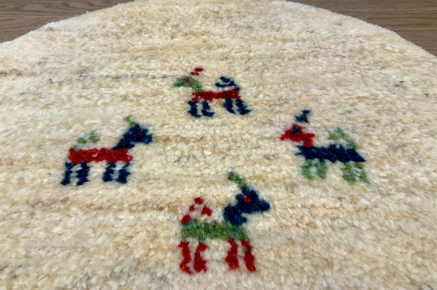 ギャッベ 42cm x 42cm T132