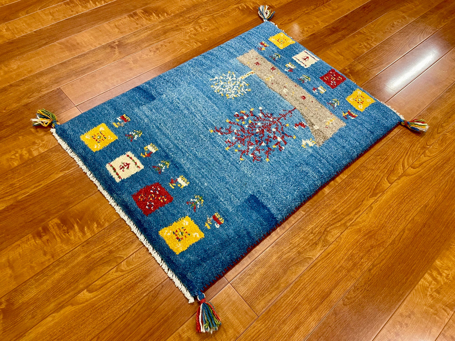 【オンライン限定】ギャッベ 90cm x 63cm BT9304