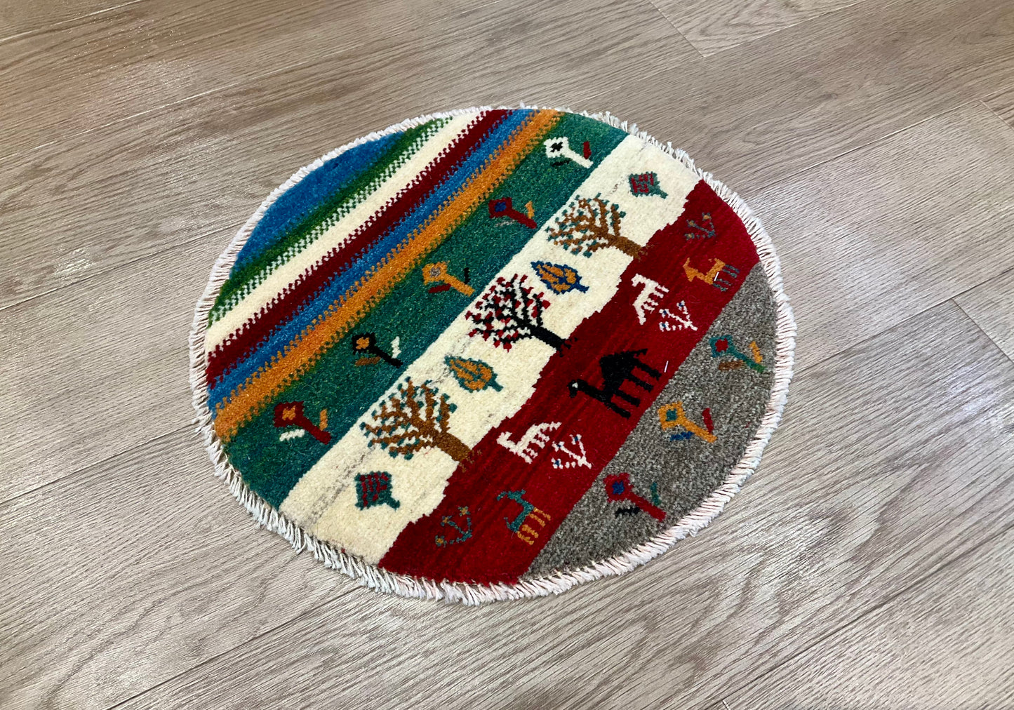 ギャッベ アマレバフト 41cm x 40cm AJ27631