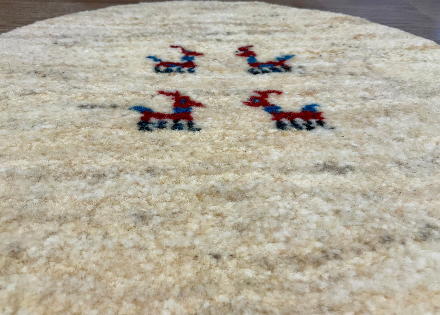 ギャッベ 41cm x 40cm T4457