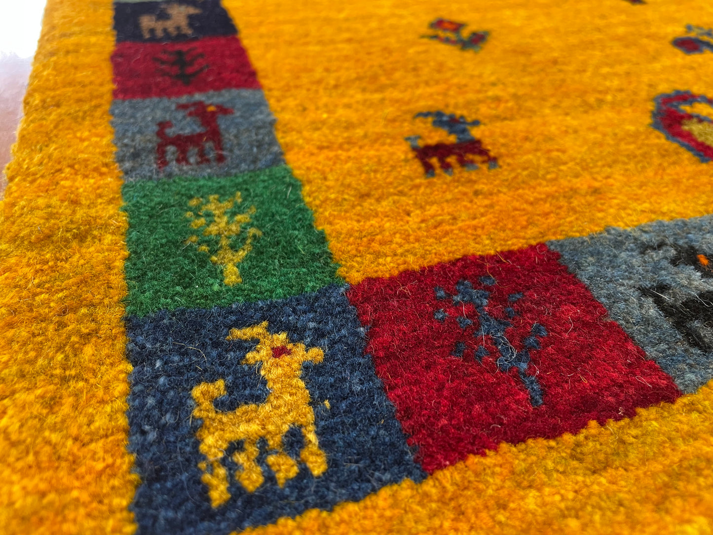 【オンライン限定】ギャッベ アマレバフト 90cm x 60cm RJ17072