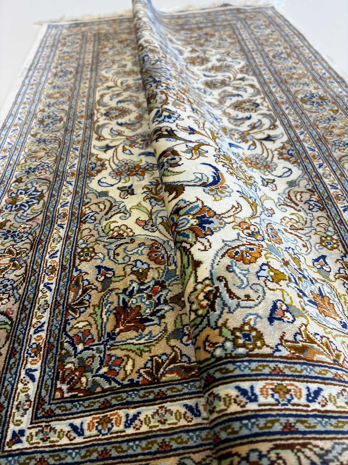 【千葉店】カシャーンシルク ネギン工房 92cm x 58cm NT13856