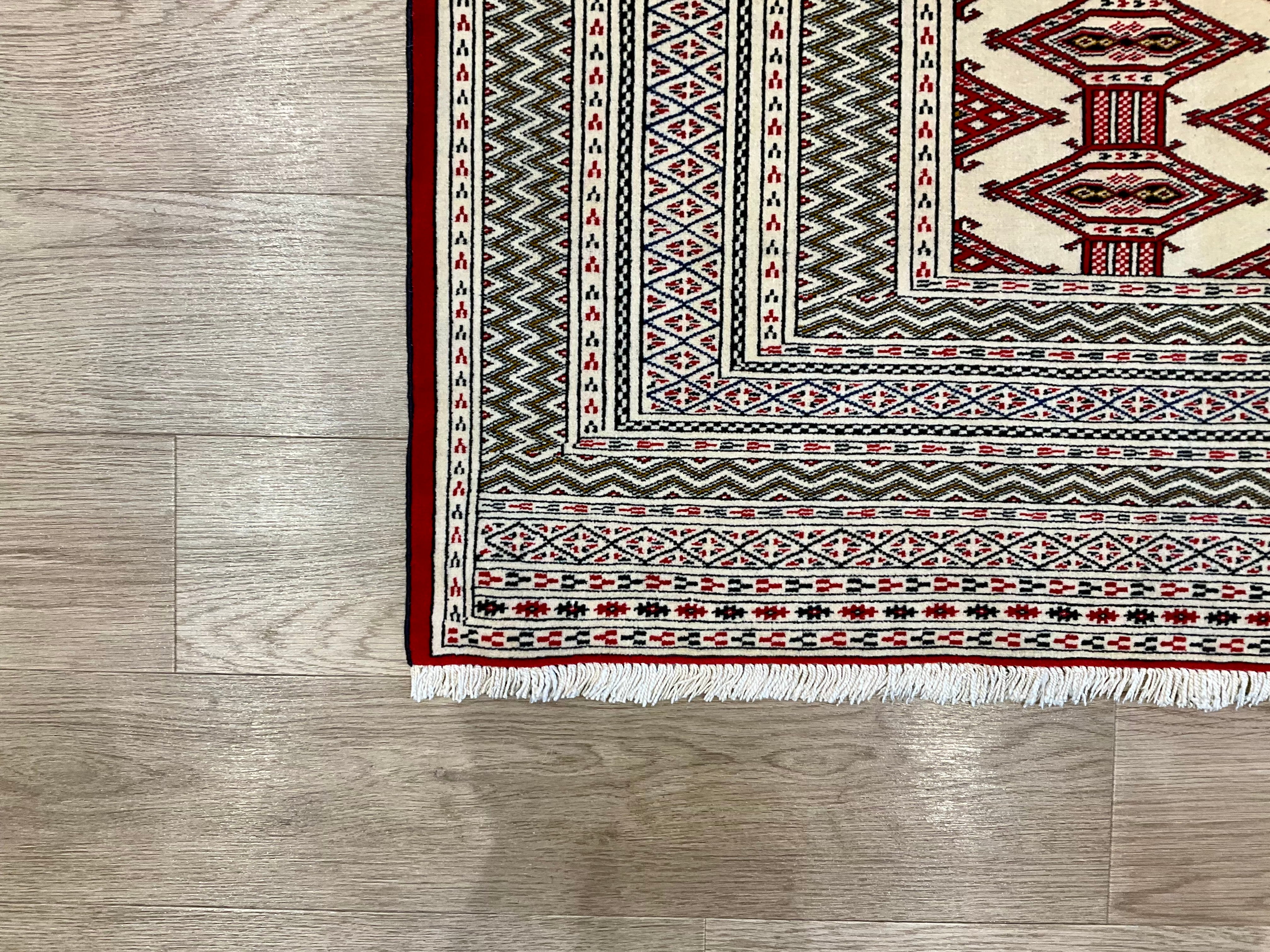 トルクメン (トルケメン)180cm x 128cm NT3031 – ペルシャ絨毯専門店