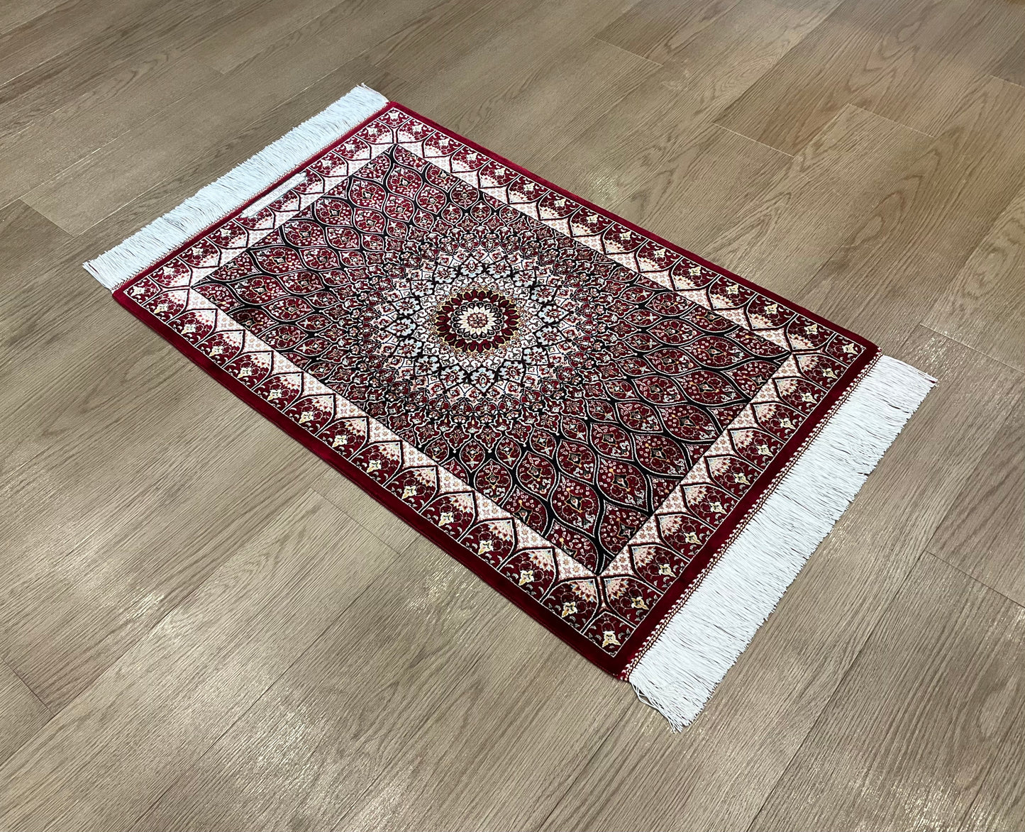 ペルシャンシルク 90cm x 60cm PS10574