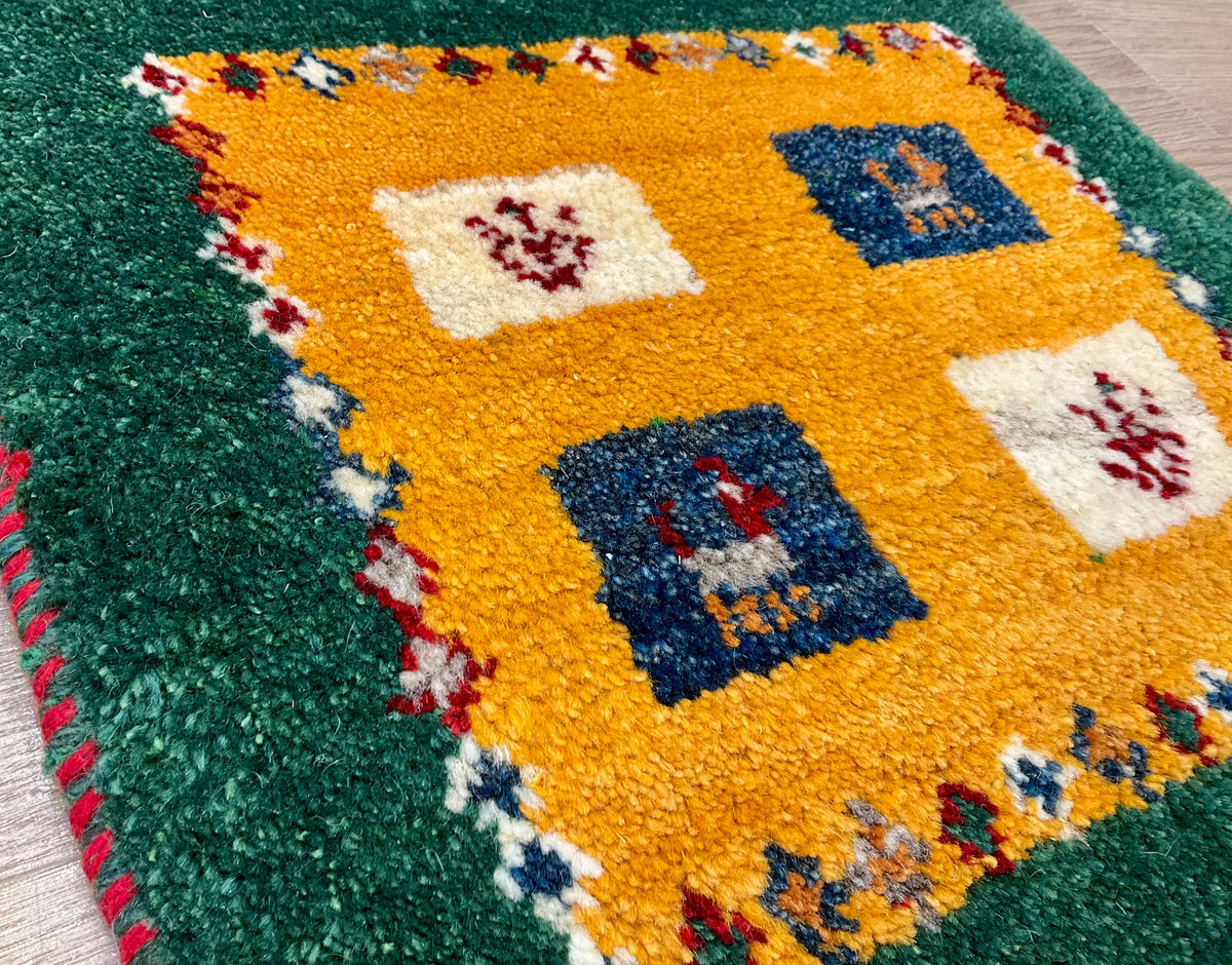 【福岡店】ギャッベ 43cm x 40cm Z3522