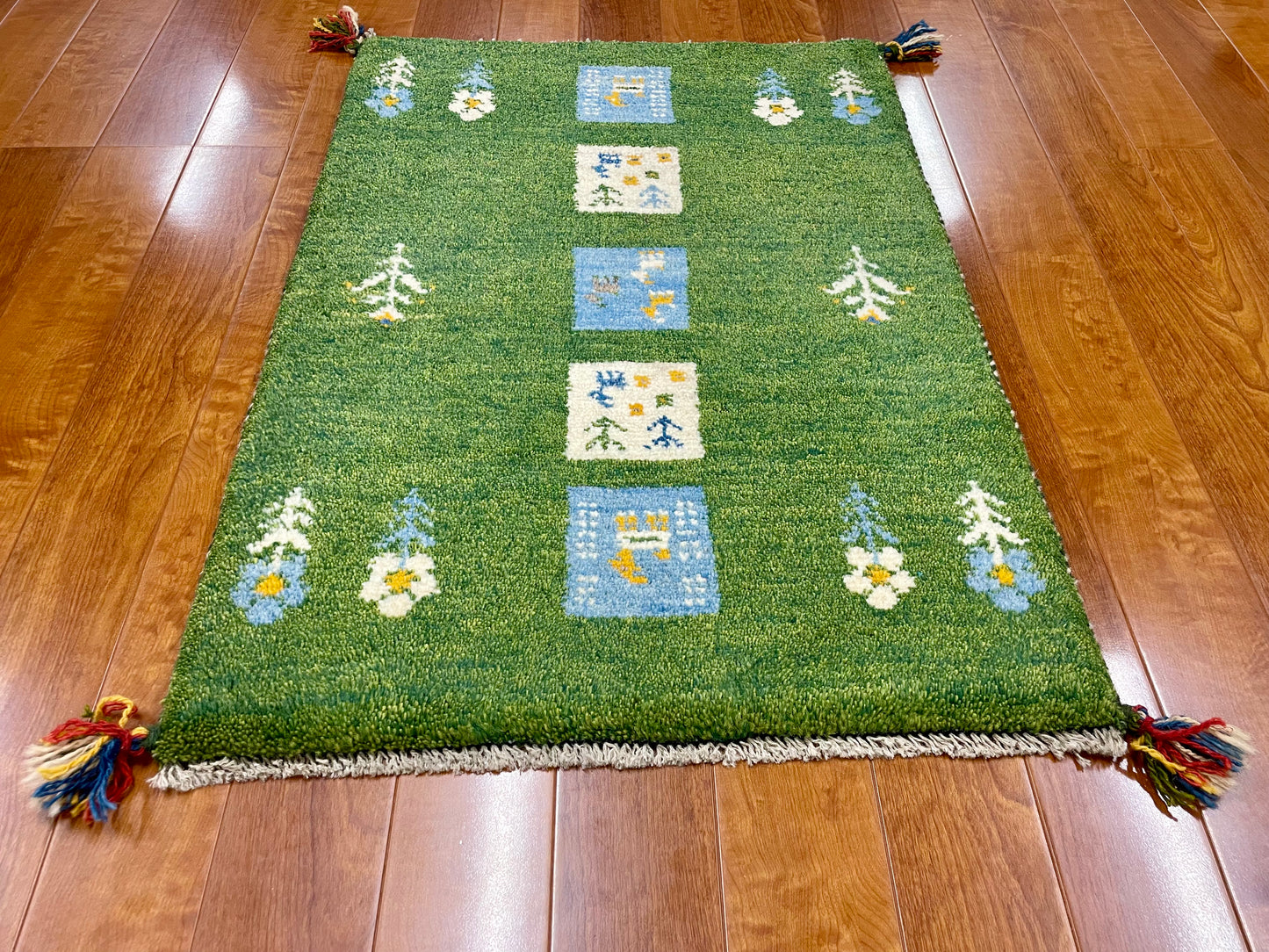 【オンライン限定】ギャッベ 88cm x 62cm RJ1624