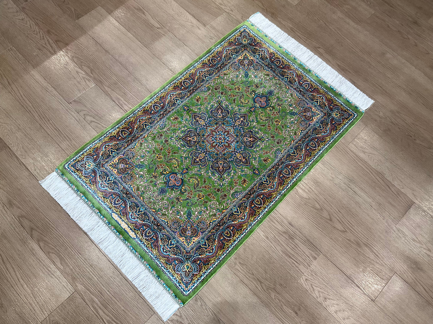 ペルシャンシルク 120cm x 80cm PS10863