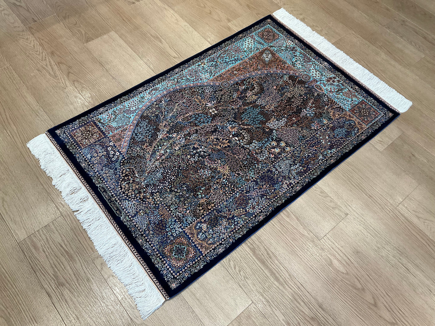 ペルシャンシルク 120cm x 80cm PS9757