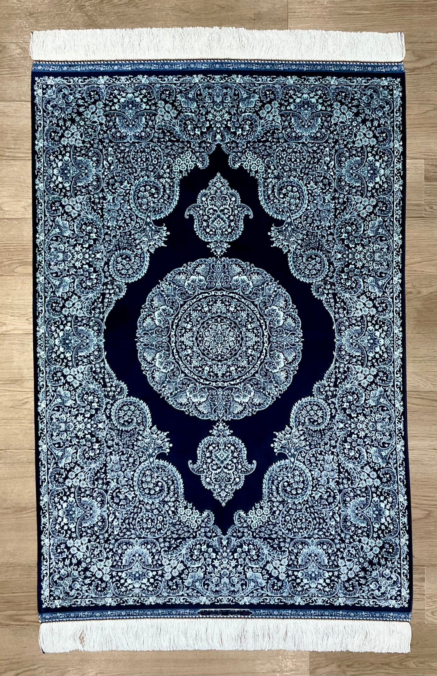 ペルシャンシルク 150cm x 100cm PS8919