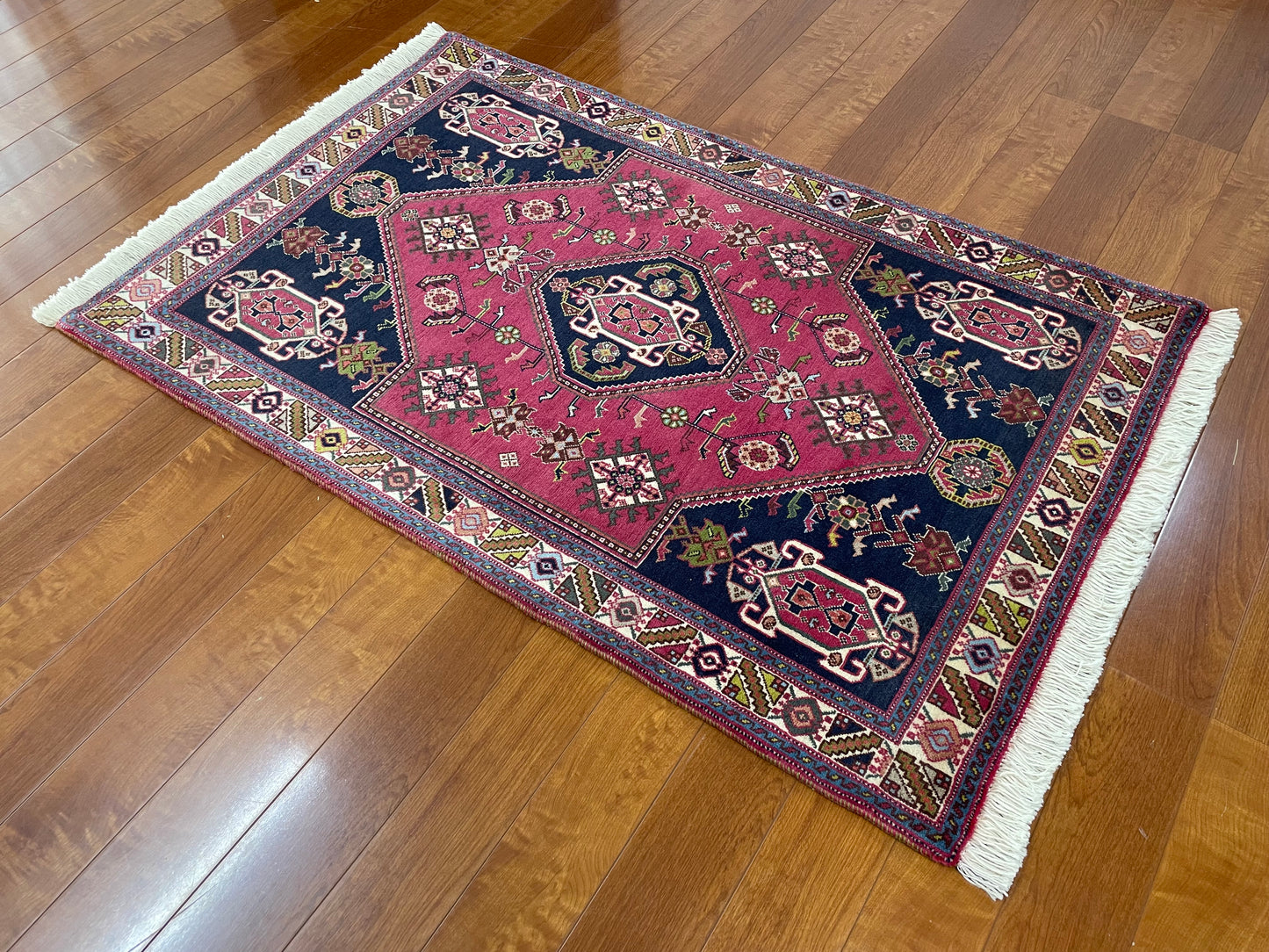 【オンライン限定】カシュガイ 125cm x 80cm PS7834