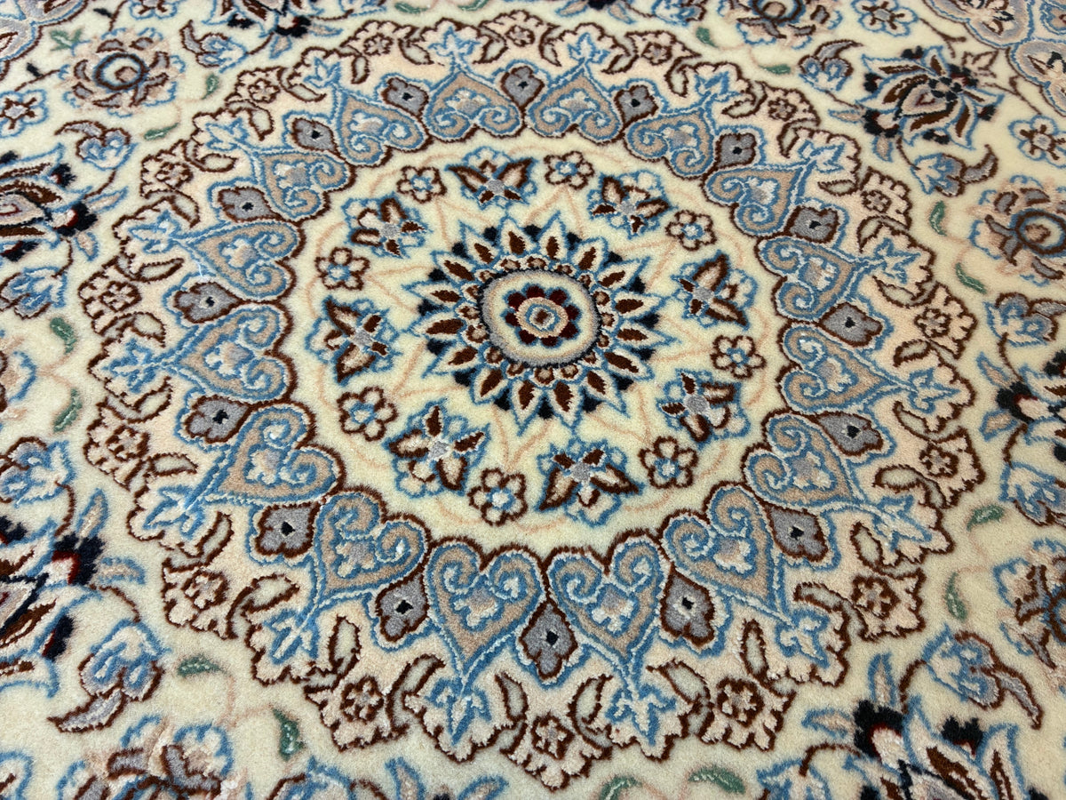 【オンライン限定】 ナイン・シシラ ハビビアン工房　 258cm x 205cm PS13001