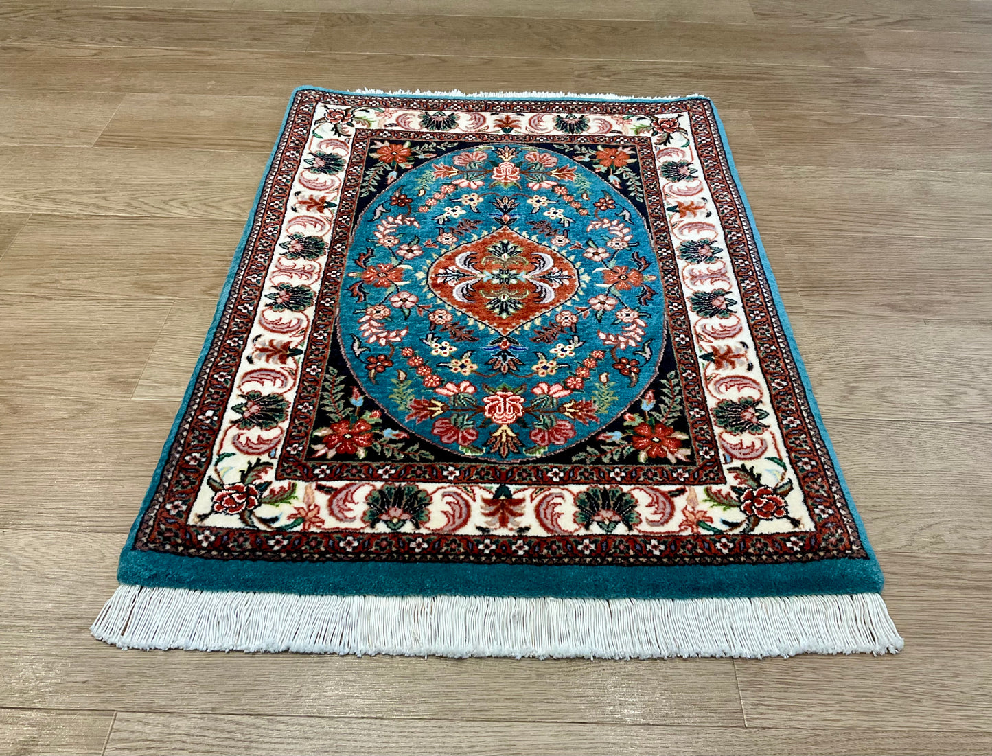 ビジャー 82cm x 62cm NT10041