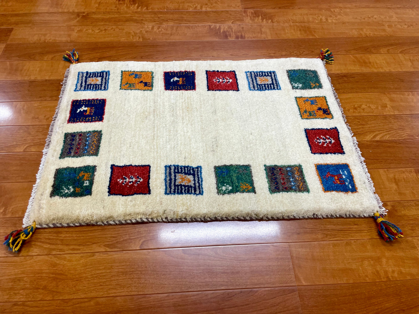 【オンライン限定】ギャッベ 90cm x 62cm RJ14203