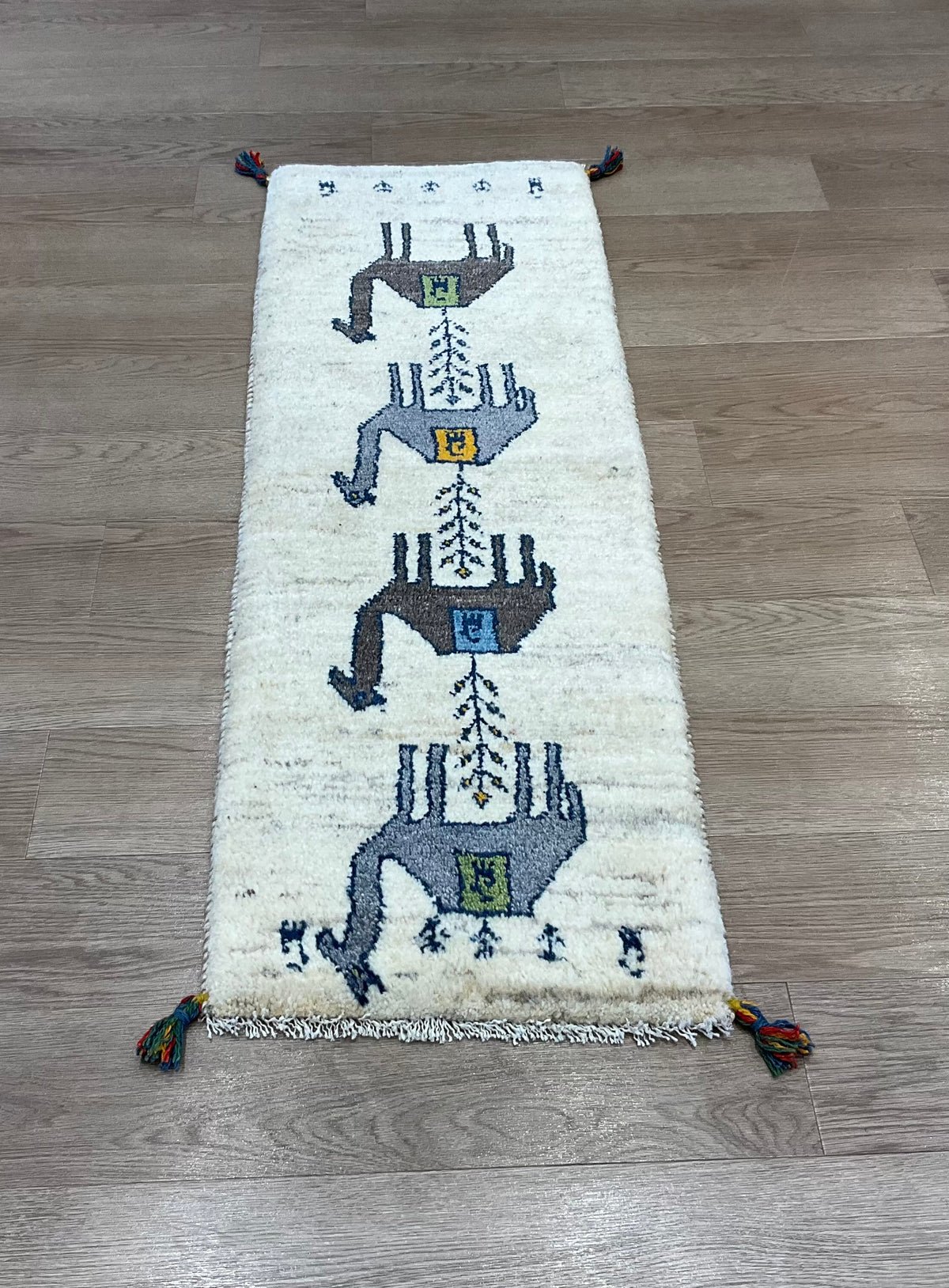 【福岡店】ギャッベ  137cm x 48cm RJ16408