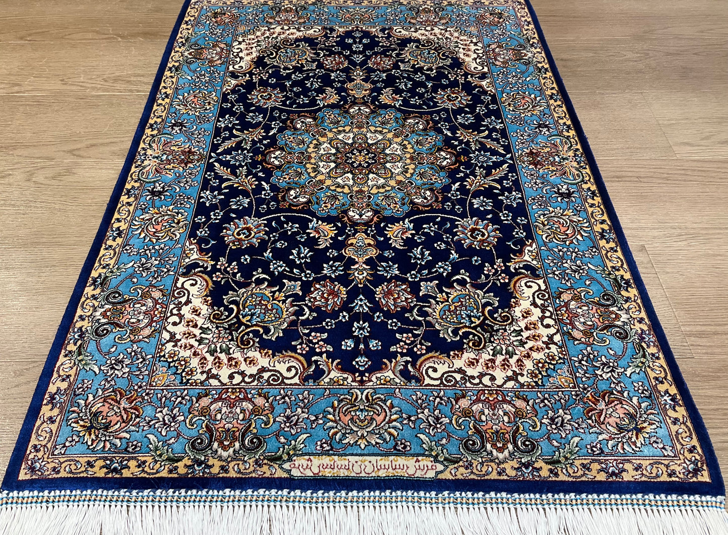 ペルシャンシルク 90cm x 60cm PS10569
