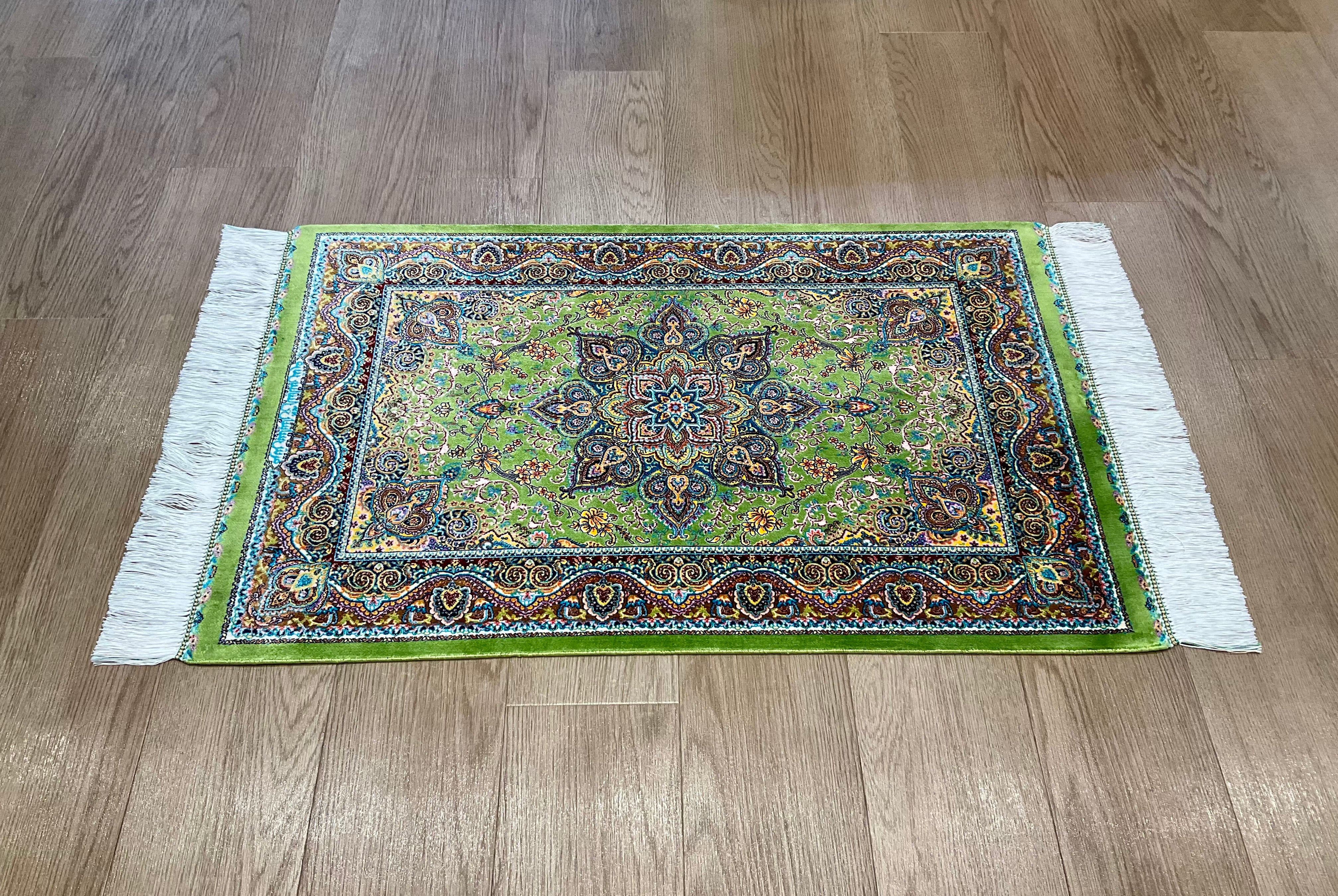 ペルシャンシルク 90cm x 60cm PS10826 – ペルシャ絨毯専門店