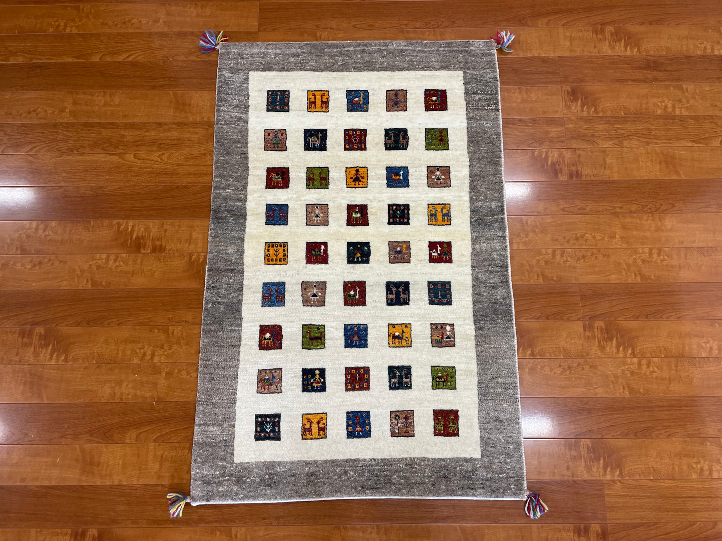 【オンライン限定】カシュクリギャッベ 130cm x 84cm RJ3039