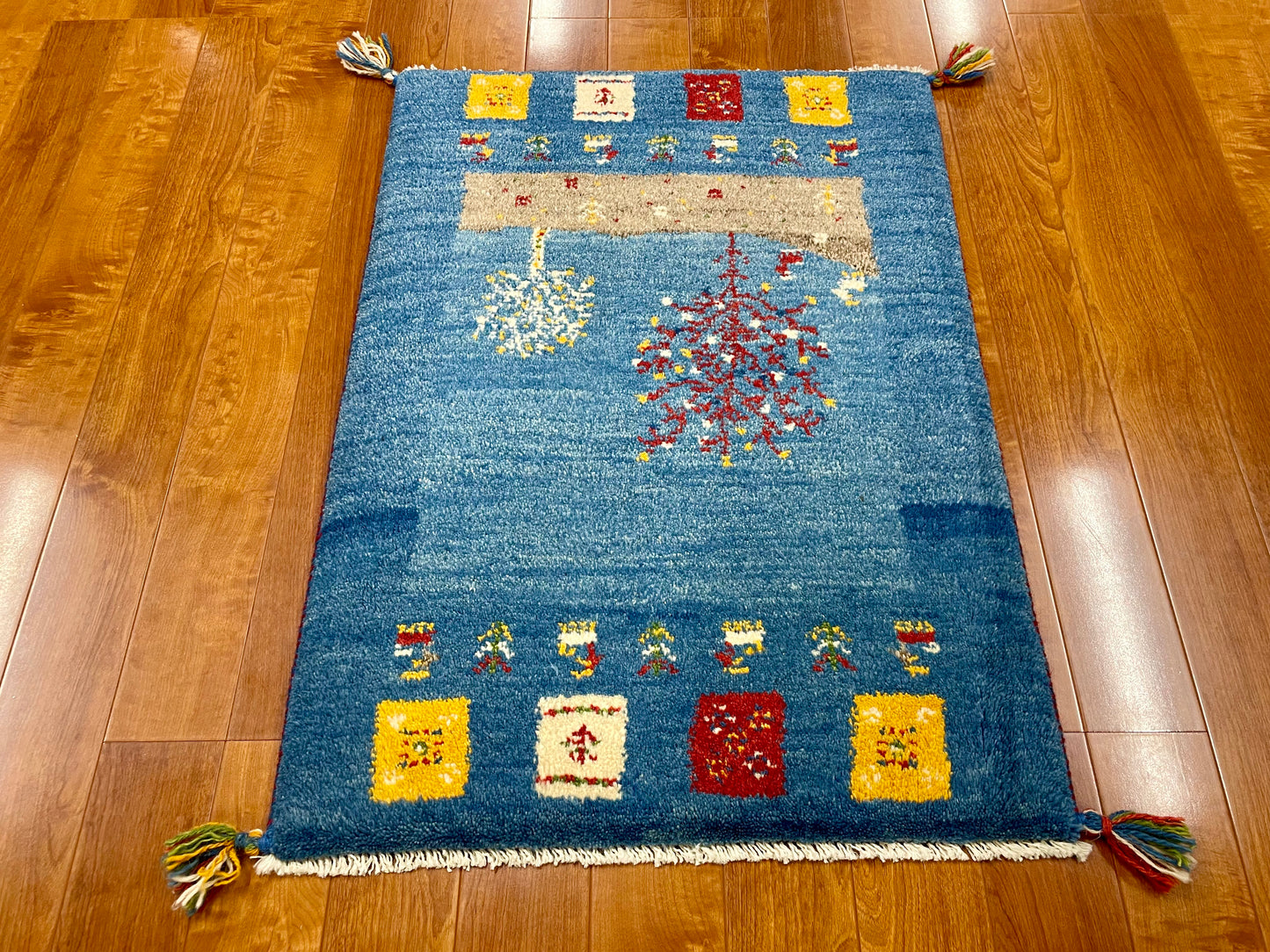 【オンライン限定】ギャッベ 90cm x 63cm BT9304