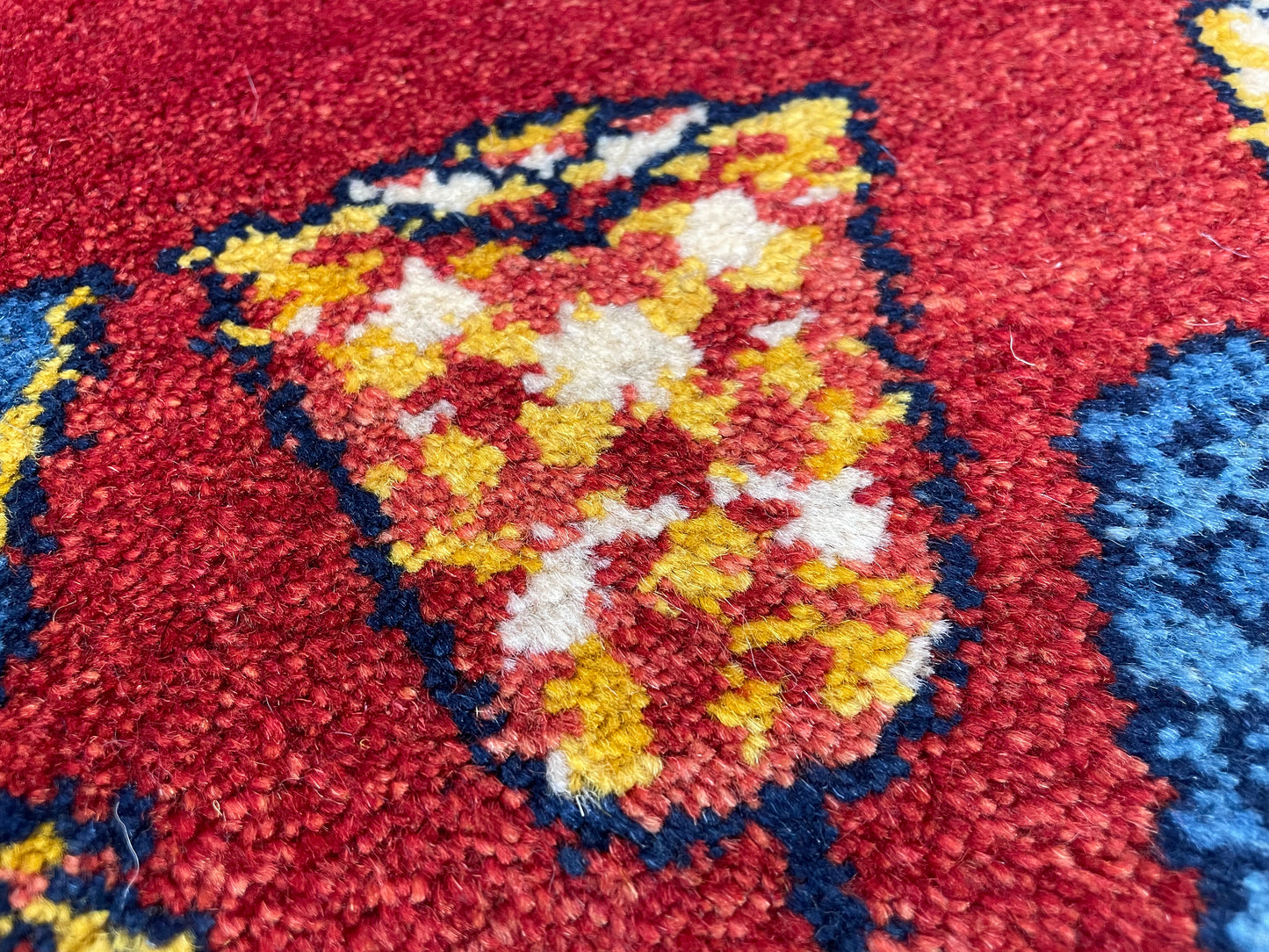 【オンライン限定】ギャッベ 123cm x 85cm RJ12781